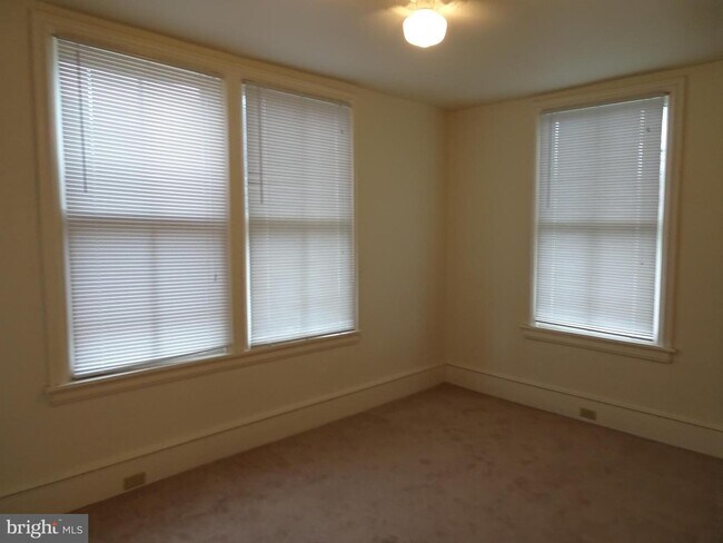 Building Photo - 200 Jefferson St