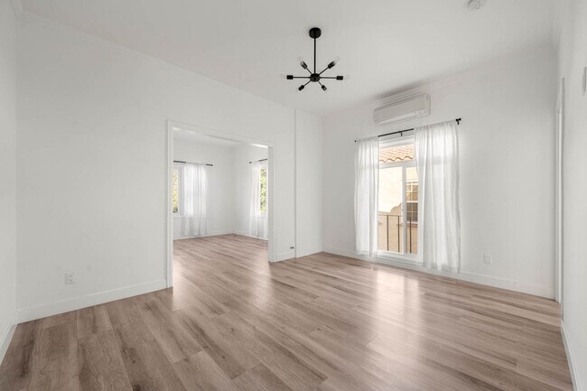 Foto del edificio - 1450 Hauser Blvd