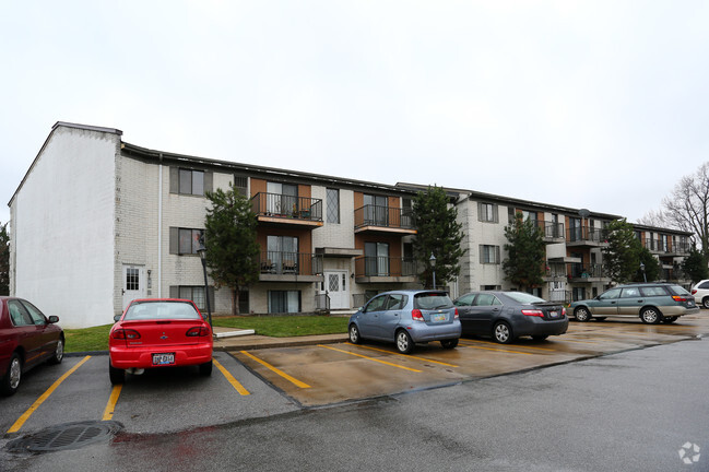 Building Photo - Silverwood Apartments