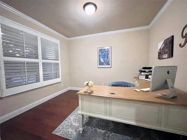 Foto del edificio - 1321 Poplar Dr