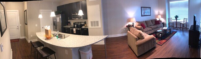 Foto del edificio - 2917 Camden Park Pl