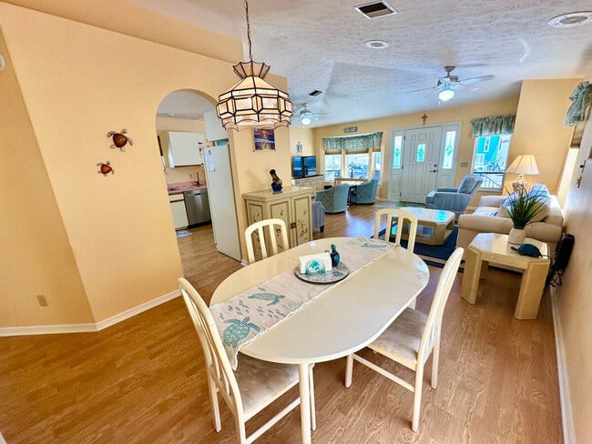 Building Photo - 2083 Nettles Blvd