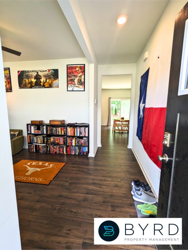 Foto del edificio - 11907 Longtown Dr