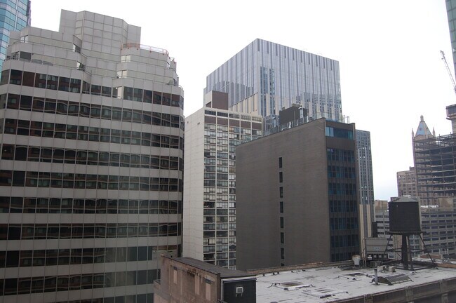 Building Photo - 211 E Ohio St