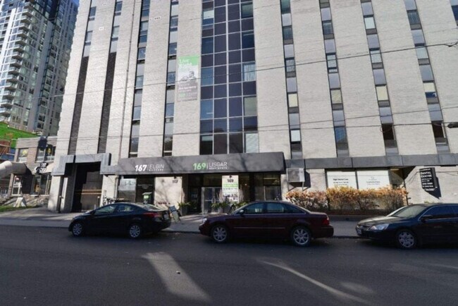 Building Photo - 169 Lisgar St