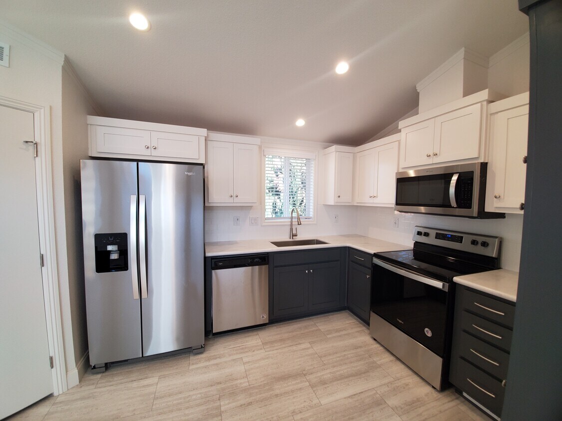 Foto principal - 25918 Meadowmist Dr