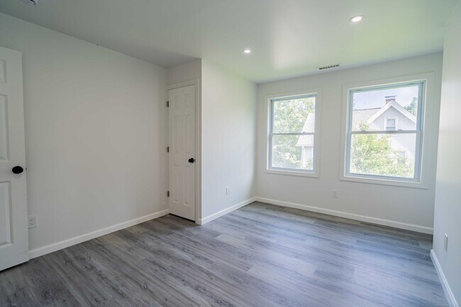Foto del edificio - 187 Hillside Ave