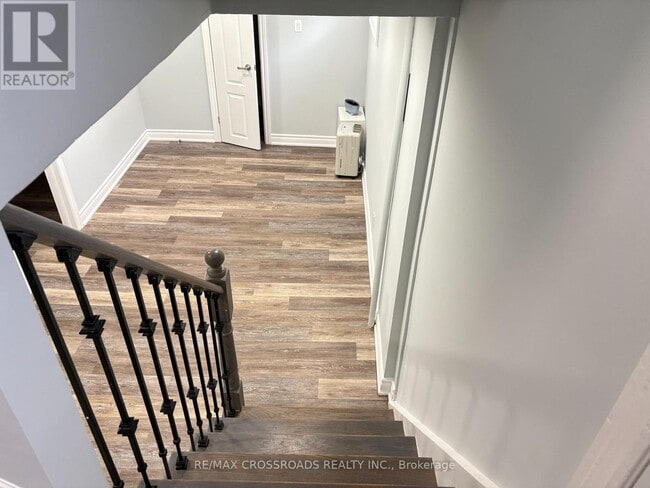 Building Photo - 83 Clonmore Dr