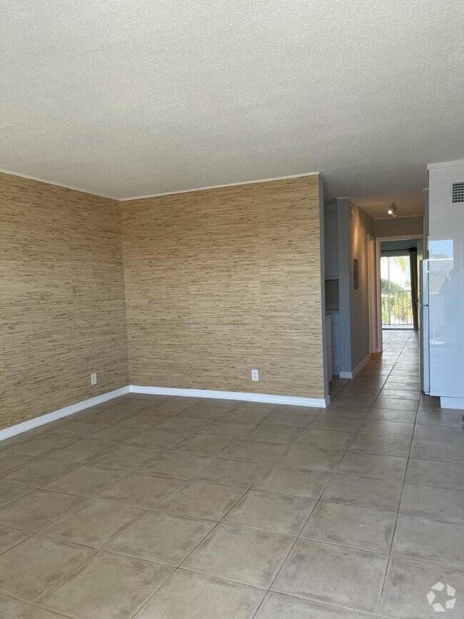 Building Photo - 3915 S Flagler Dr