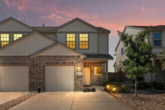 Building Photo - 603 White Steppe Way