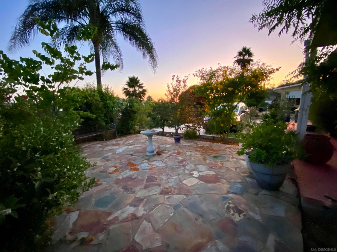 Primary Photo - 1268 Oasis Dr
