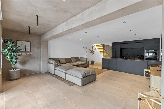 Foto del edificio - 3786 NE 167th St