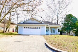 Building Photo - 1204 Devonshire Ln