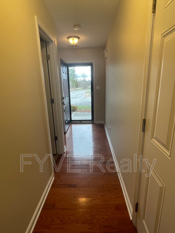 Foto del edificio - 8003 Gate Keeper Way