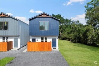 Building Photo - 8419 Venus St