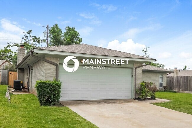 Foto del edificio - 3 Bedroom Pet-Friendly Home in Bethany, OK with Main Street Renewal