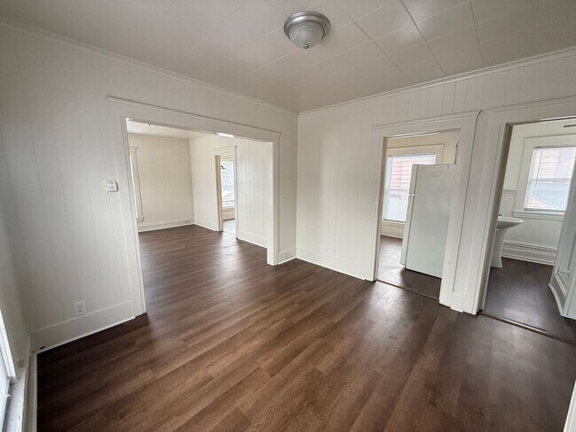 Foto del edificio - Ganson St 1101-1105 E w/East Ave 525 &amp; 527 N