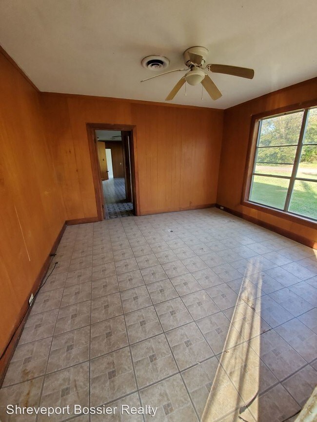 Building Photo - 327 Yarborough St