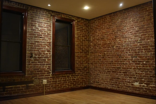 Building Photo - 619 W 163rd St