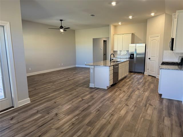 Foto del edificio - 628 Harbor Oaks Dr