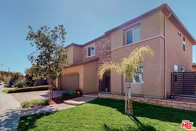 Building Photo - 19320 Carranza Ln