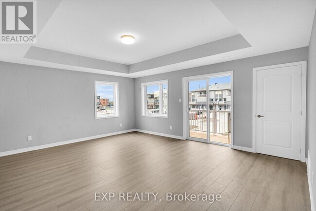 Building Photo - 912 Lillian Freiman Private