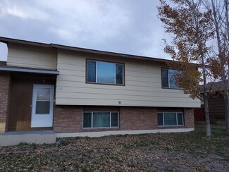 Building Photo - 826 N 12th St E