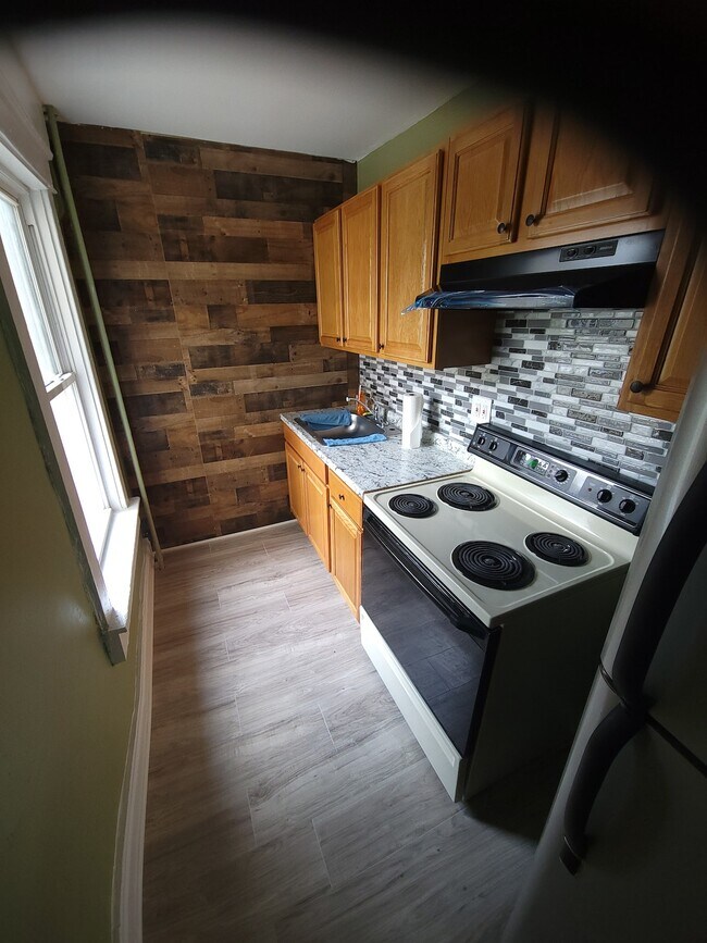 Building Photo - 913 Buttonwood Street, Unit 2F