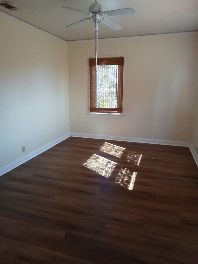 Foto del edificio - 1426 Amador St