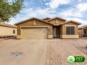 Building Photo - 2105 W Allens Peak Dr
