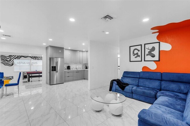 Foto del edificio - 13560 NW 2nd Avenue 13560, North Miami, FL 33168