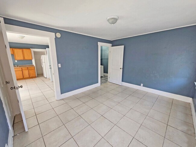 Foto del edificio - 612 26th St W