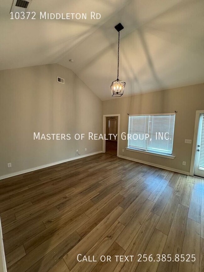 Foto del edificio - 10372 Middleton Rd