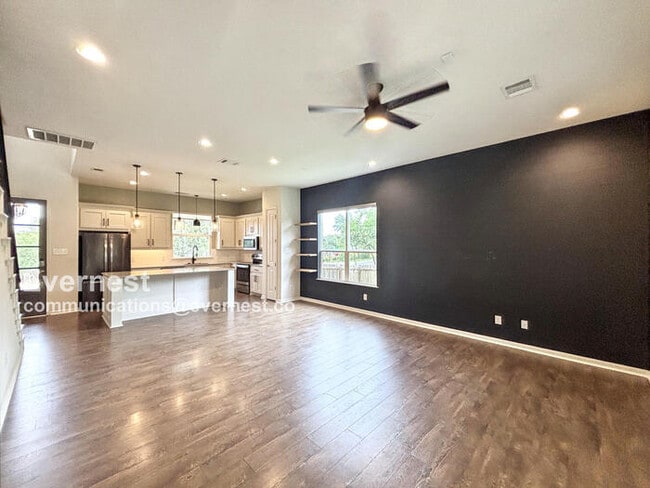 Building Photo - 14941 Running Deer Trail