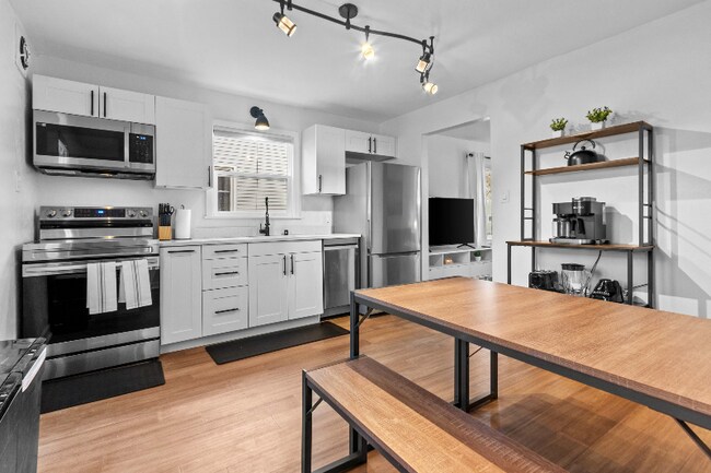 Foto del edificio - 916 Quincy St