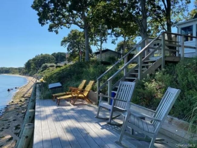 Building Photo - 2662 Paradise Shores Rd