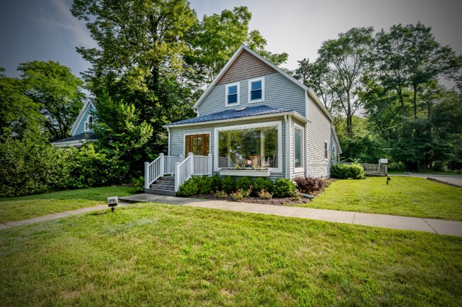 Building Photo - 45 S Whittaker St