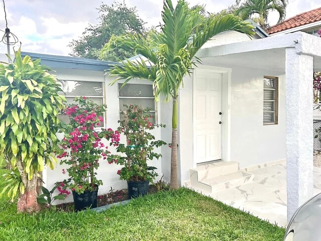 Photo - 5870 SW 20th St House