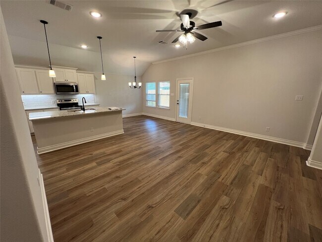 Foto del edificio - 708 Tippit Ln