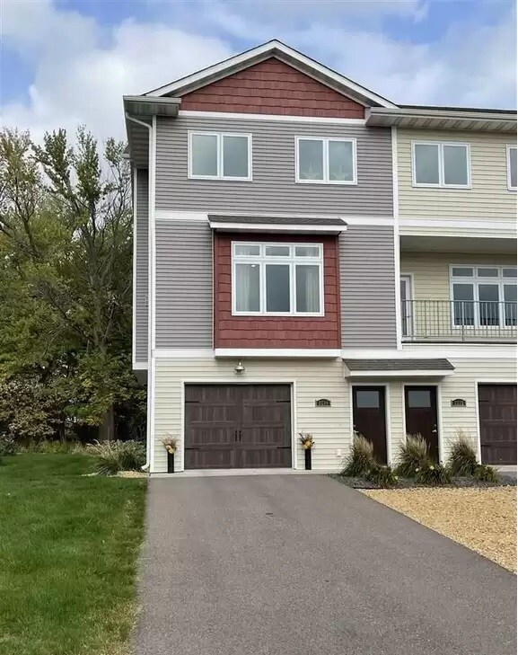 2220 Rolling Green Trl, North Mankato, MN 56003 Townhome Rentals in