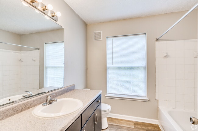 Building Photo - Dogwood Place