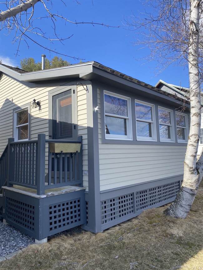 Building Photo - 12 Squam Point Ln