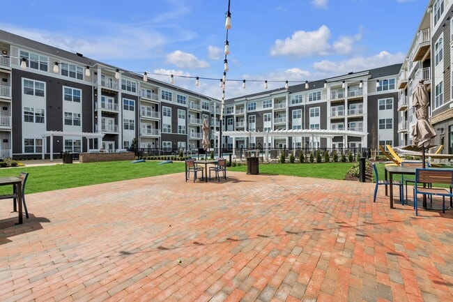 Photo - Montage at Marquis Hills Apartments