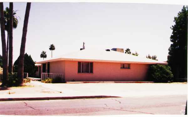 Building Photo - 465 W Ray Rd