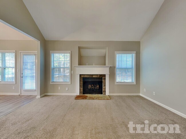 Foto del edificio - 2940 Emerald Springs Dr