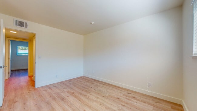Secondary Bedroom - Sonoma Park Apartments