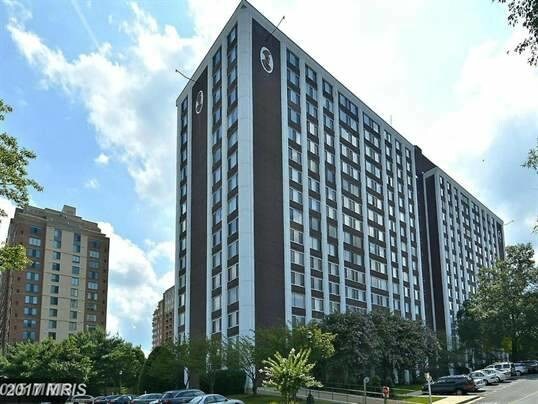 Building - 11801 Rockville Pike