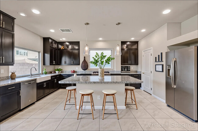Building Photo - 6626 Tangled Vines Ave