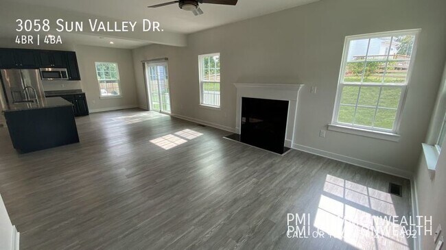 Foto del edificio - 3058 Sun Valley Dr