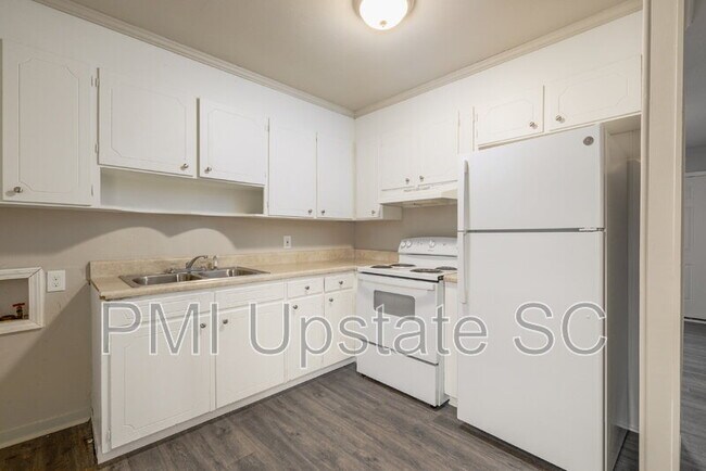 Foto del edificio - 101a Looneybrook Dr